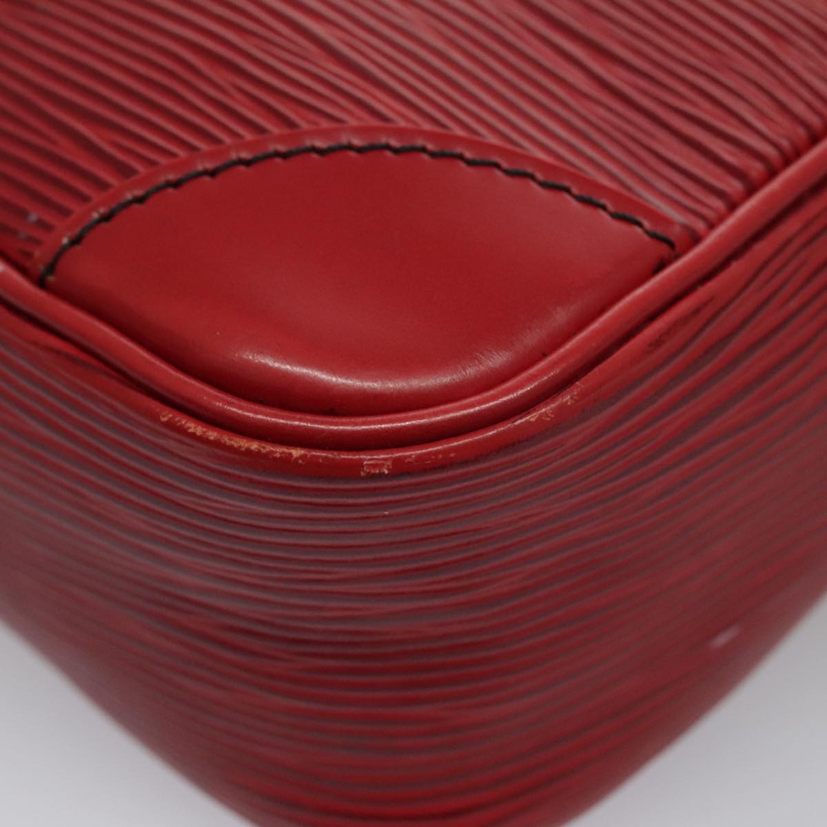 Pochette Epi Leather Crossbody Bag