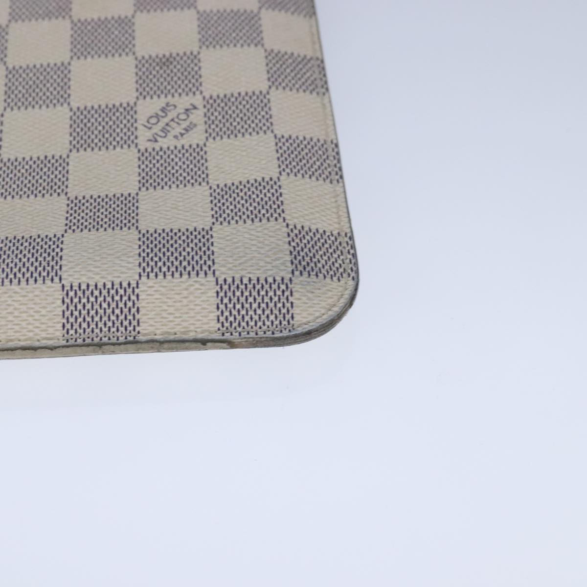 Canvas Neverfull Pouch in Good Condition