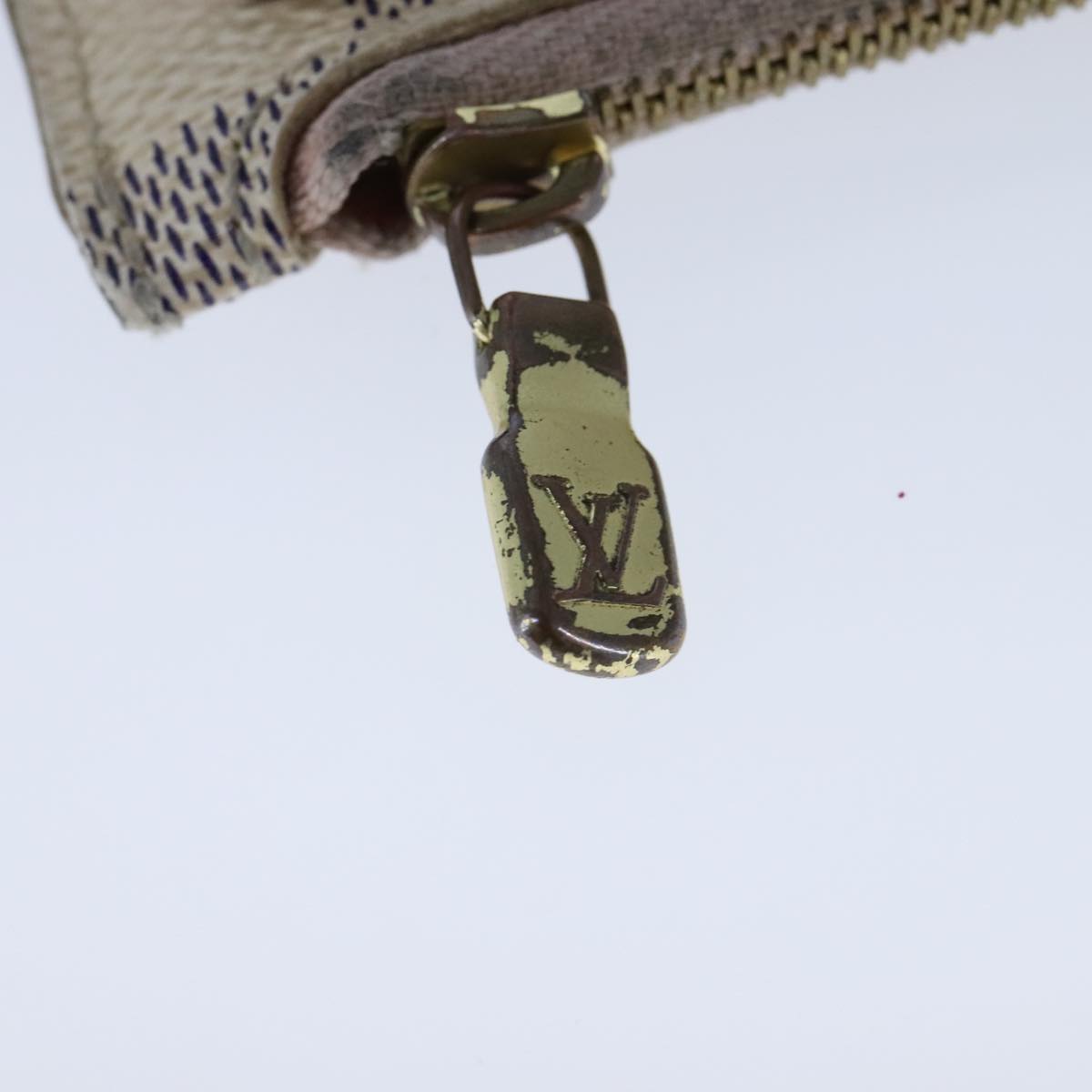 Canvas Neverfull Pouch in Good Condition