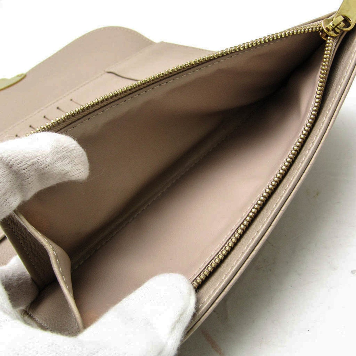 Leather Amelia Wallet with Slight Scratches and Rubbed Edges