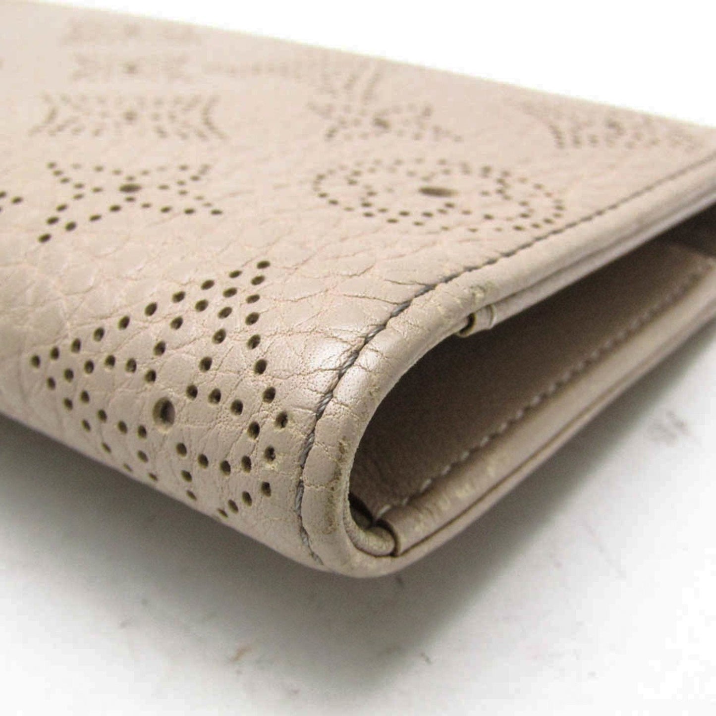 Leather Amelia Wallet with Slight Scratches and Rubbed Edges