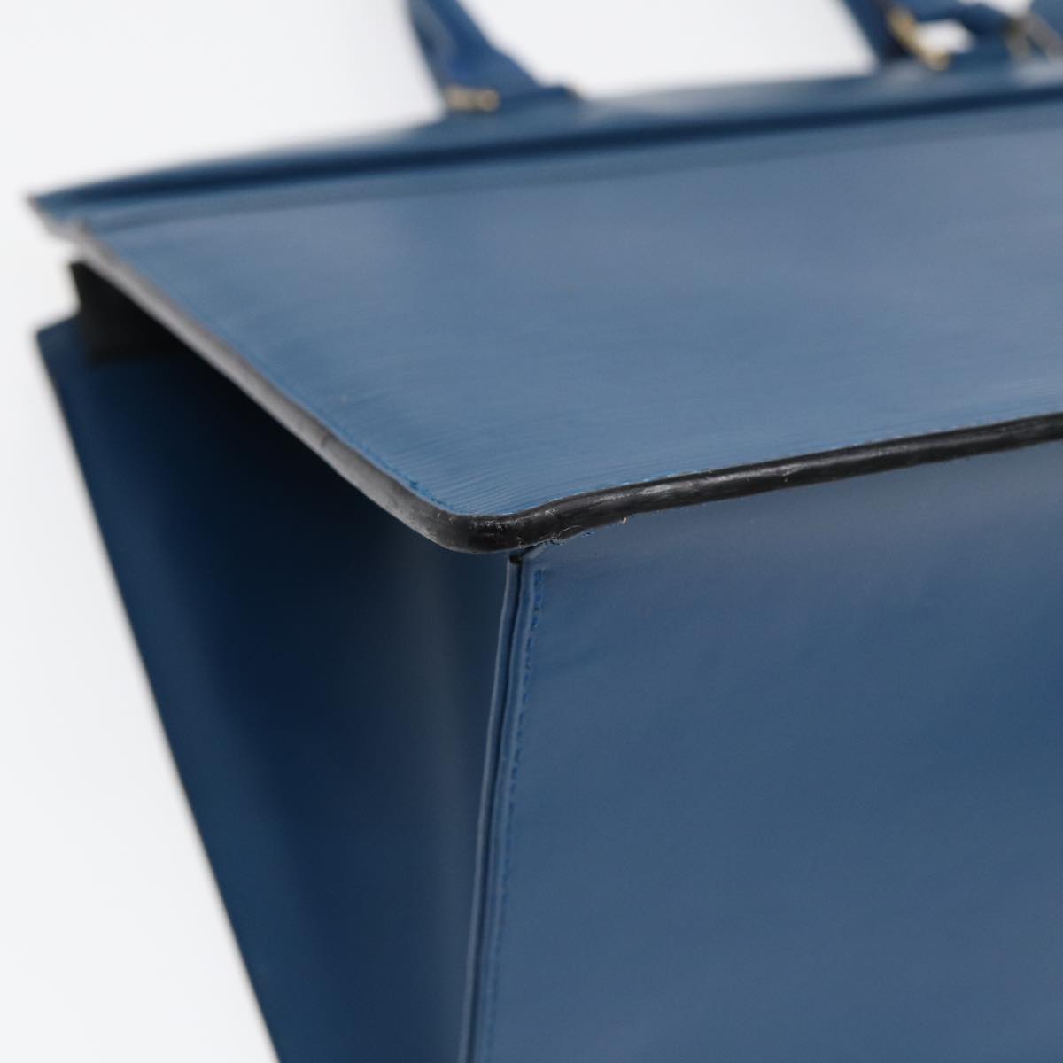 Capucines MM Blue Leather Handbag