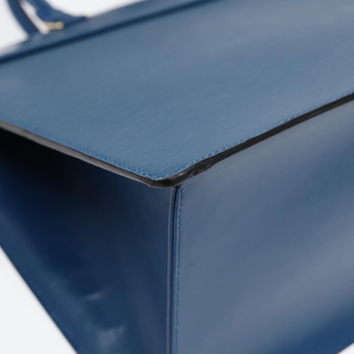 Capucines MM Blue Leather Handbag