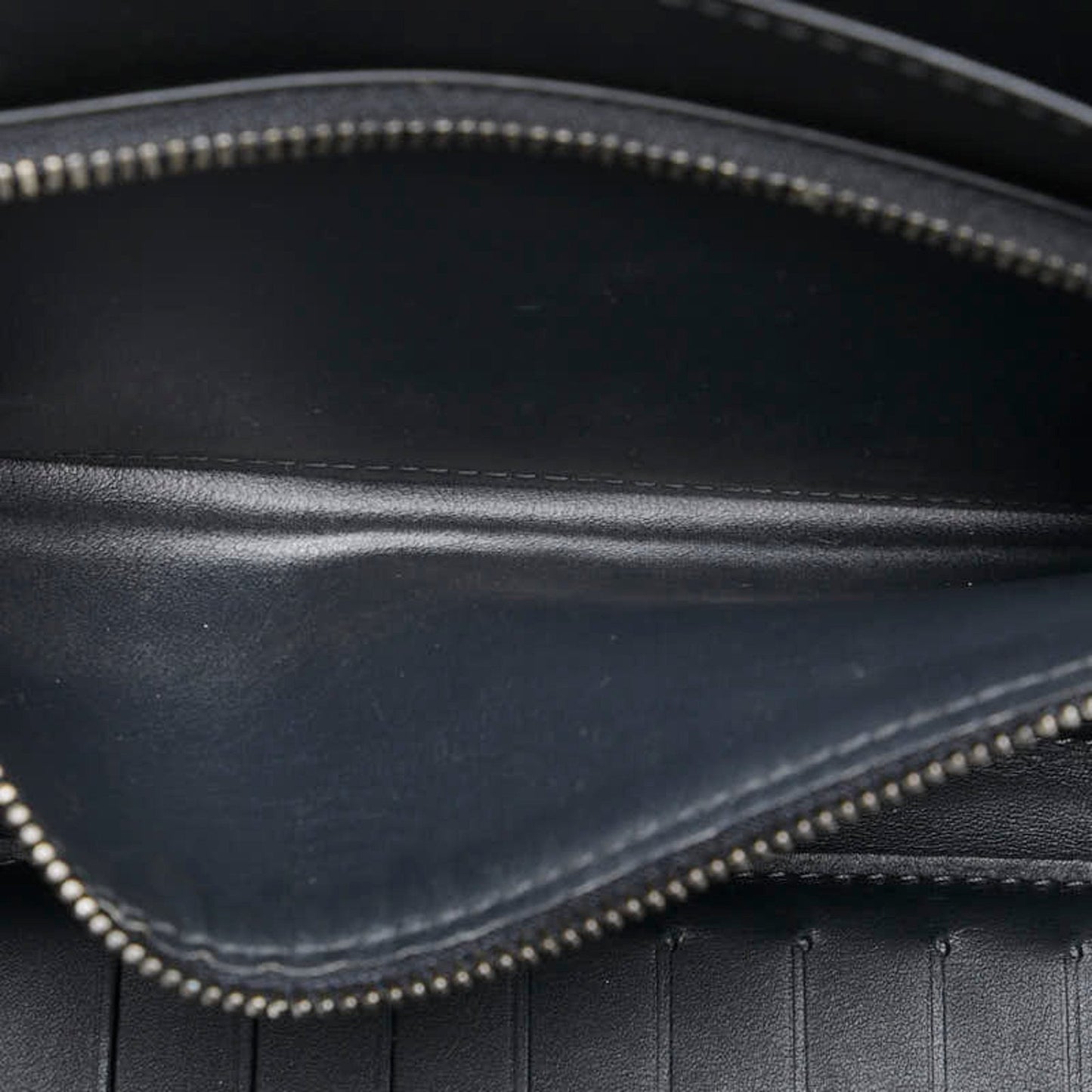 Zippy XL Canvas Wallet with Multiple Compartments
