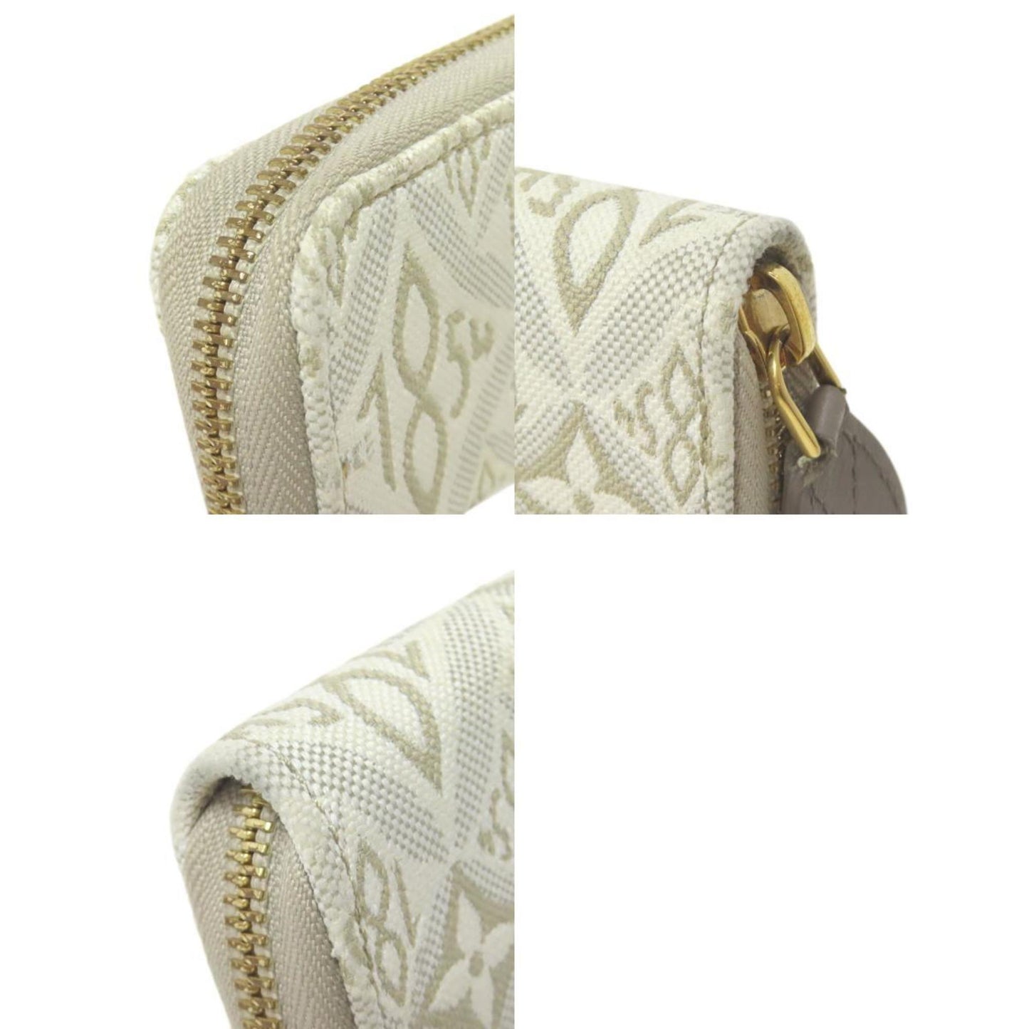 Canvas Zippy Wallet with Multiple Compartments