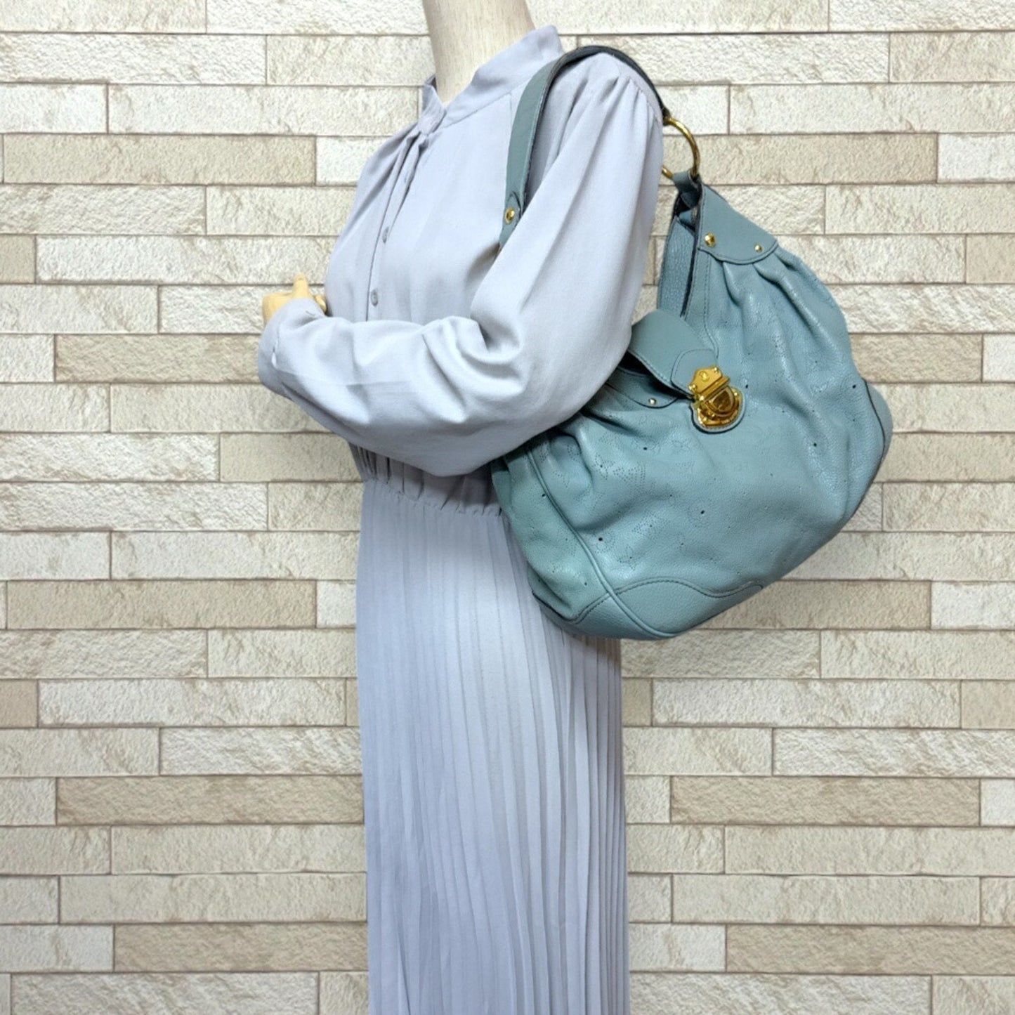 Willow PM Shoulder Bag