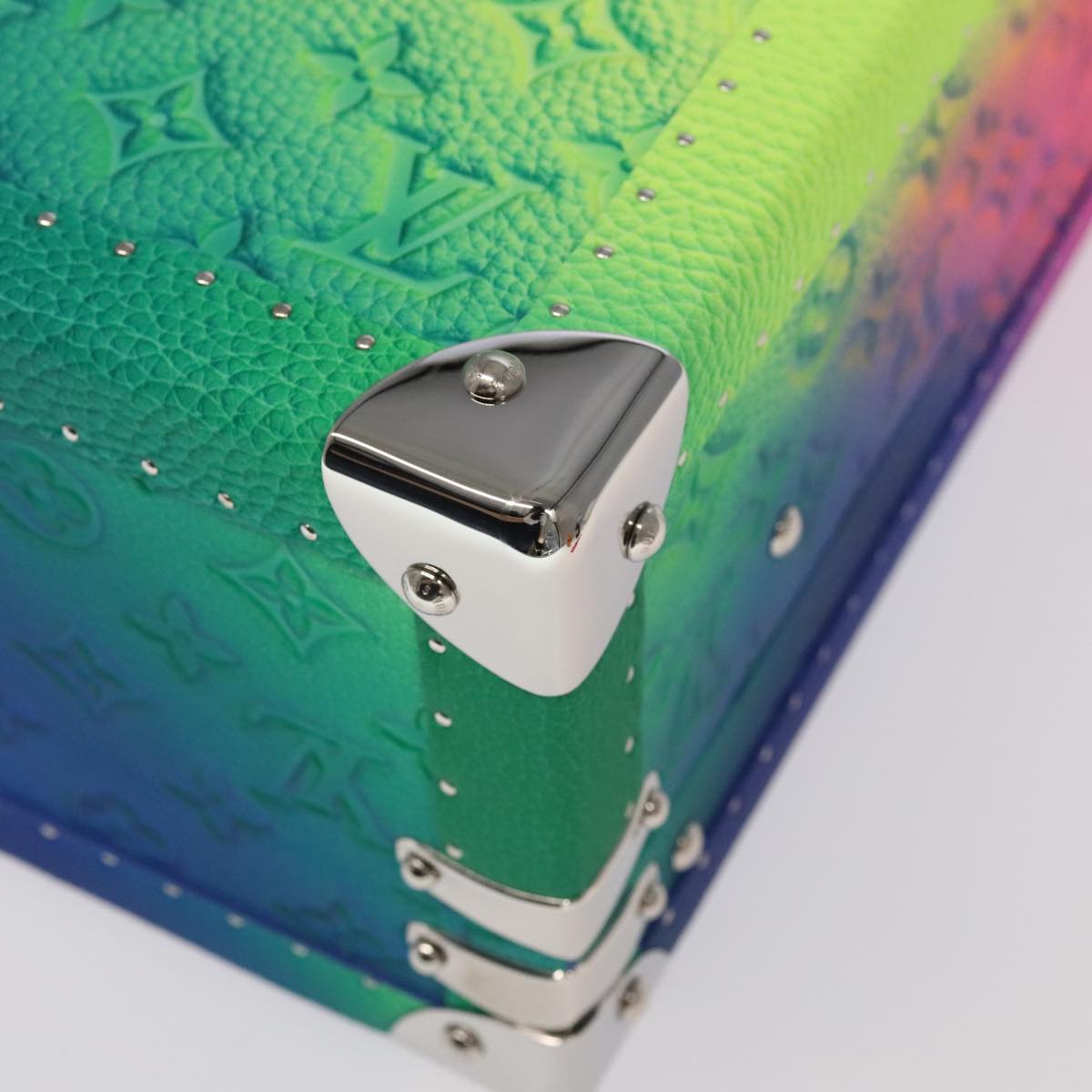 Horizon 50 Suitcase Rainbow Monogram
