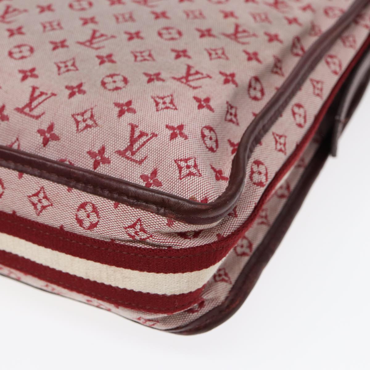 Monogram Canvas Pochette M95218