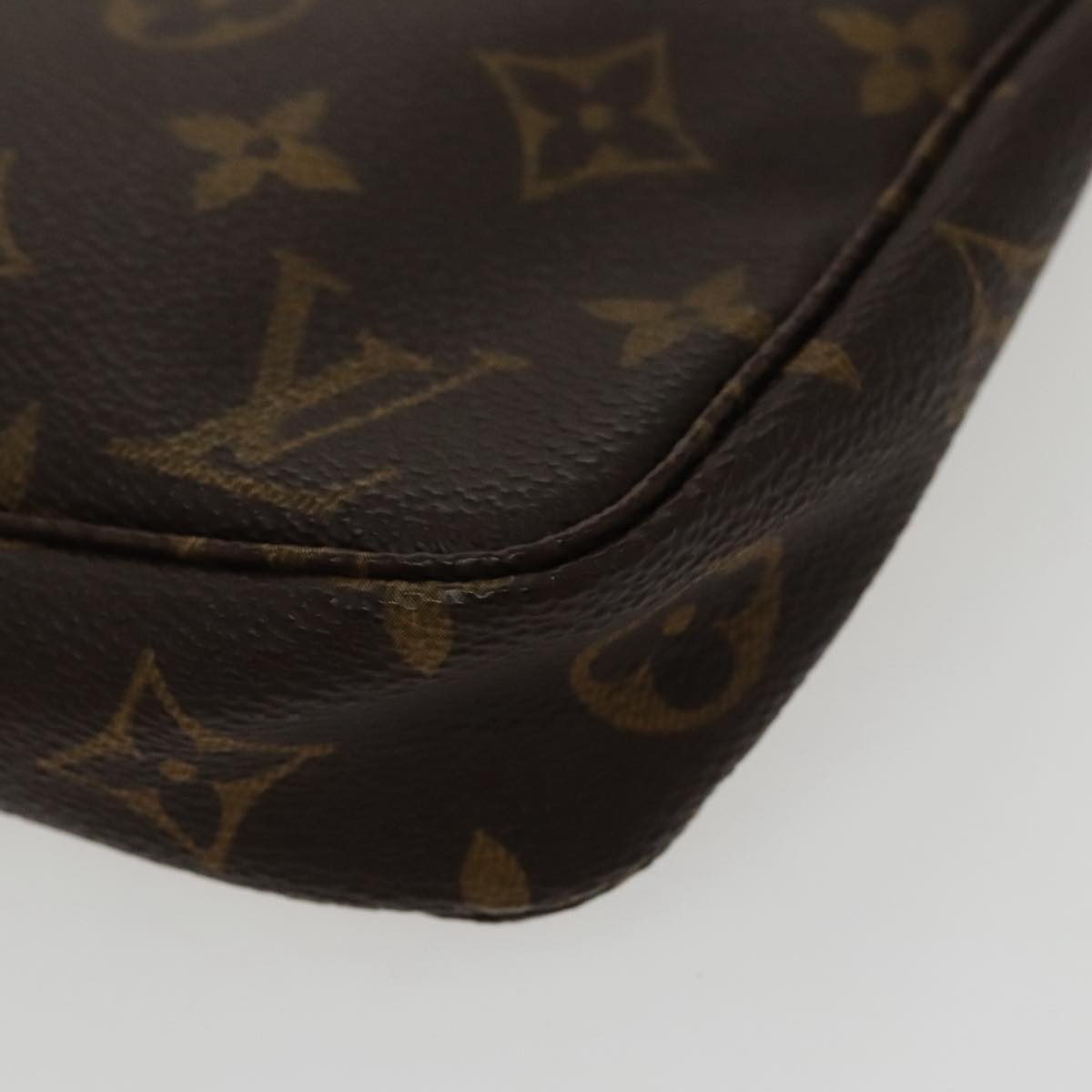 Pochette Flicie Monogram Clutch