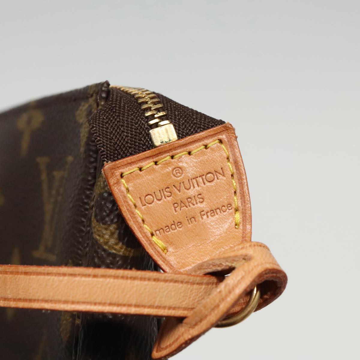 Pochette Flicie Monogram Clutch