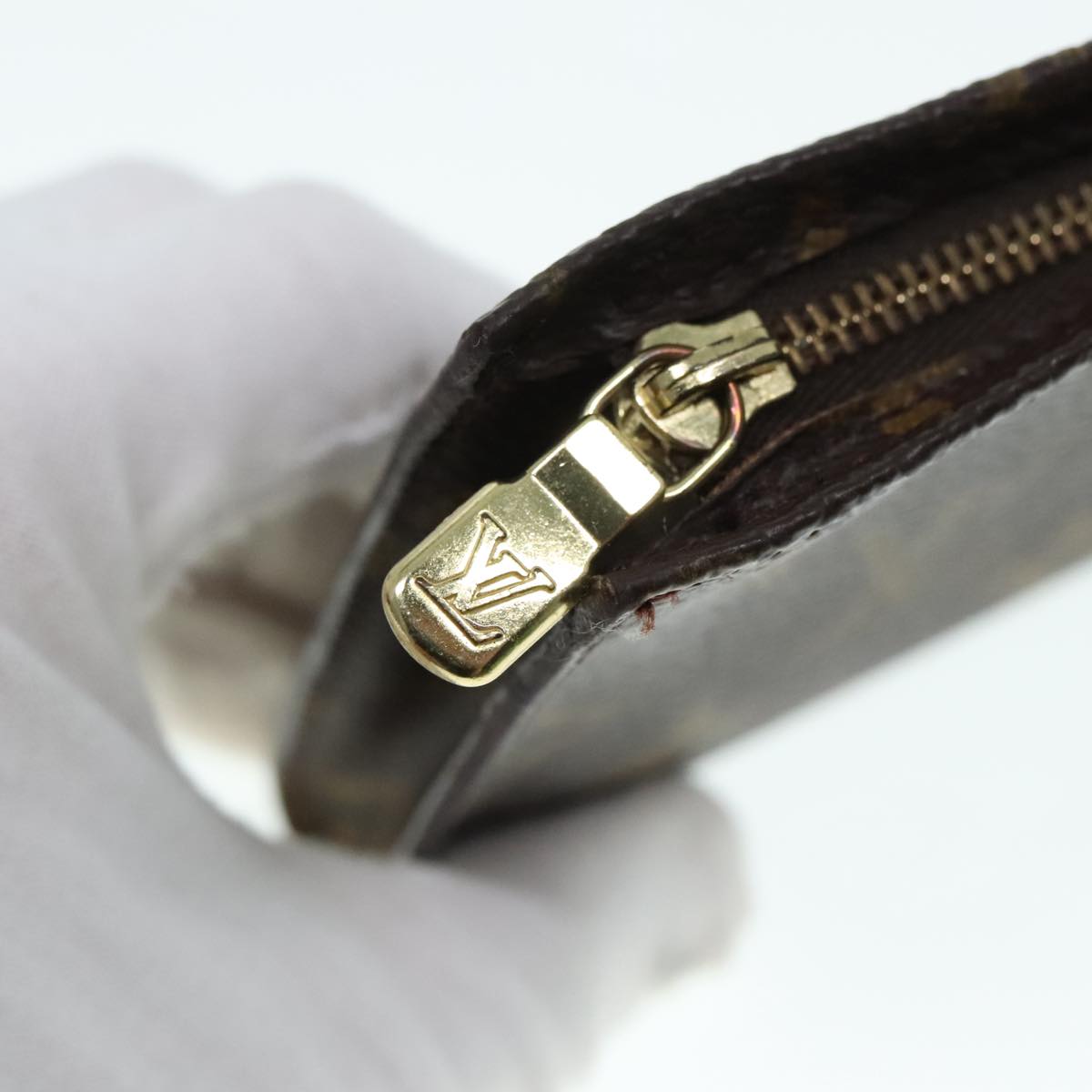 Monogram Canvas Pochette Clutch