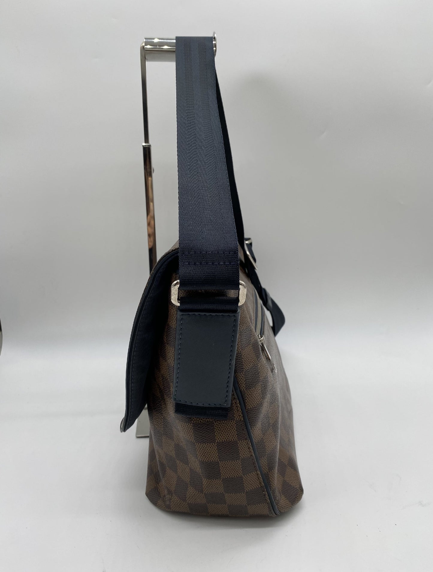 Damier Azur Messenger Bag N41261