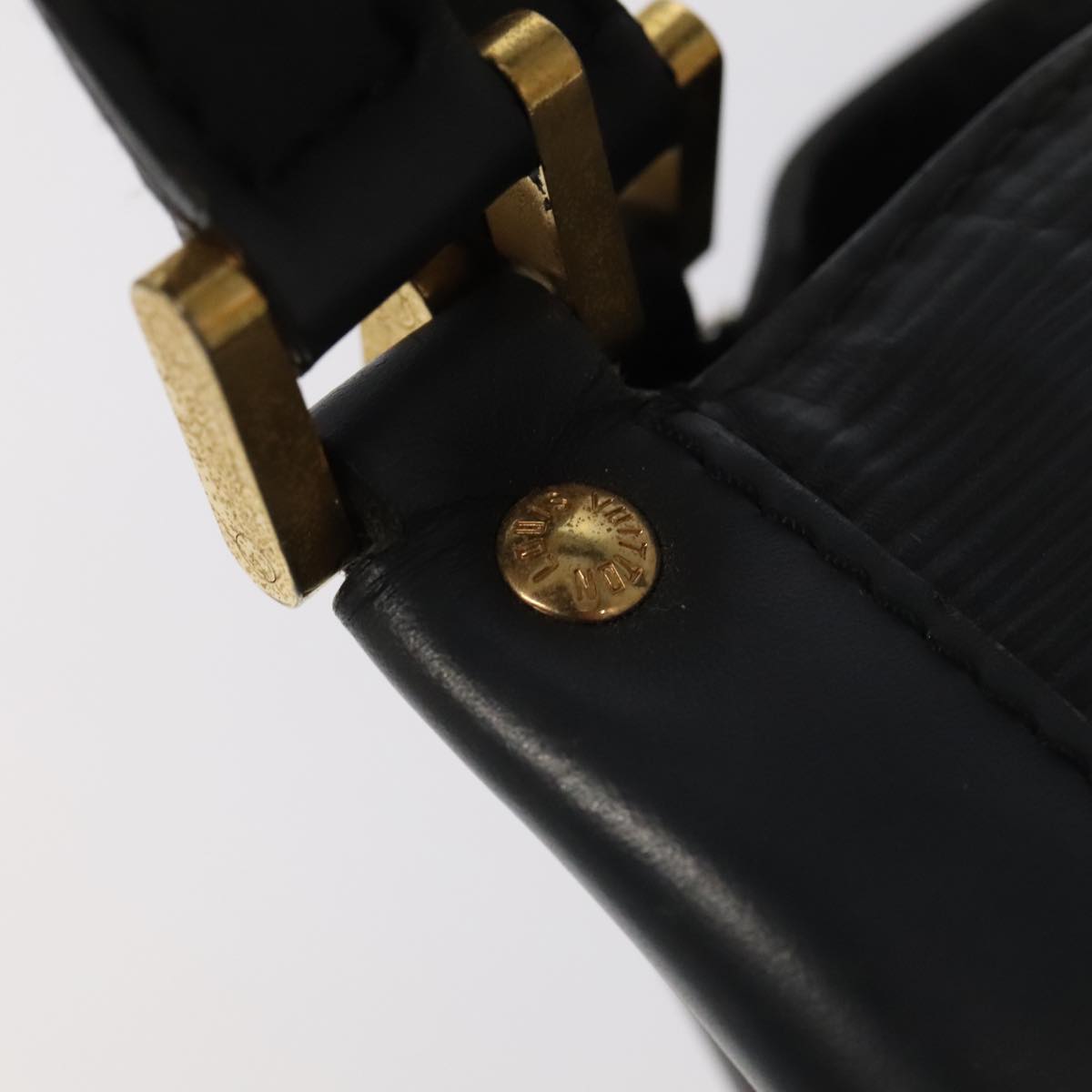 Willow PM Shoulder Bag Black Epi Leather