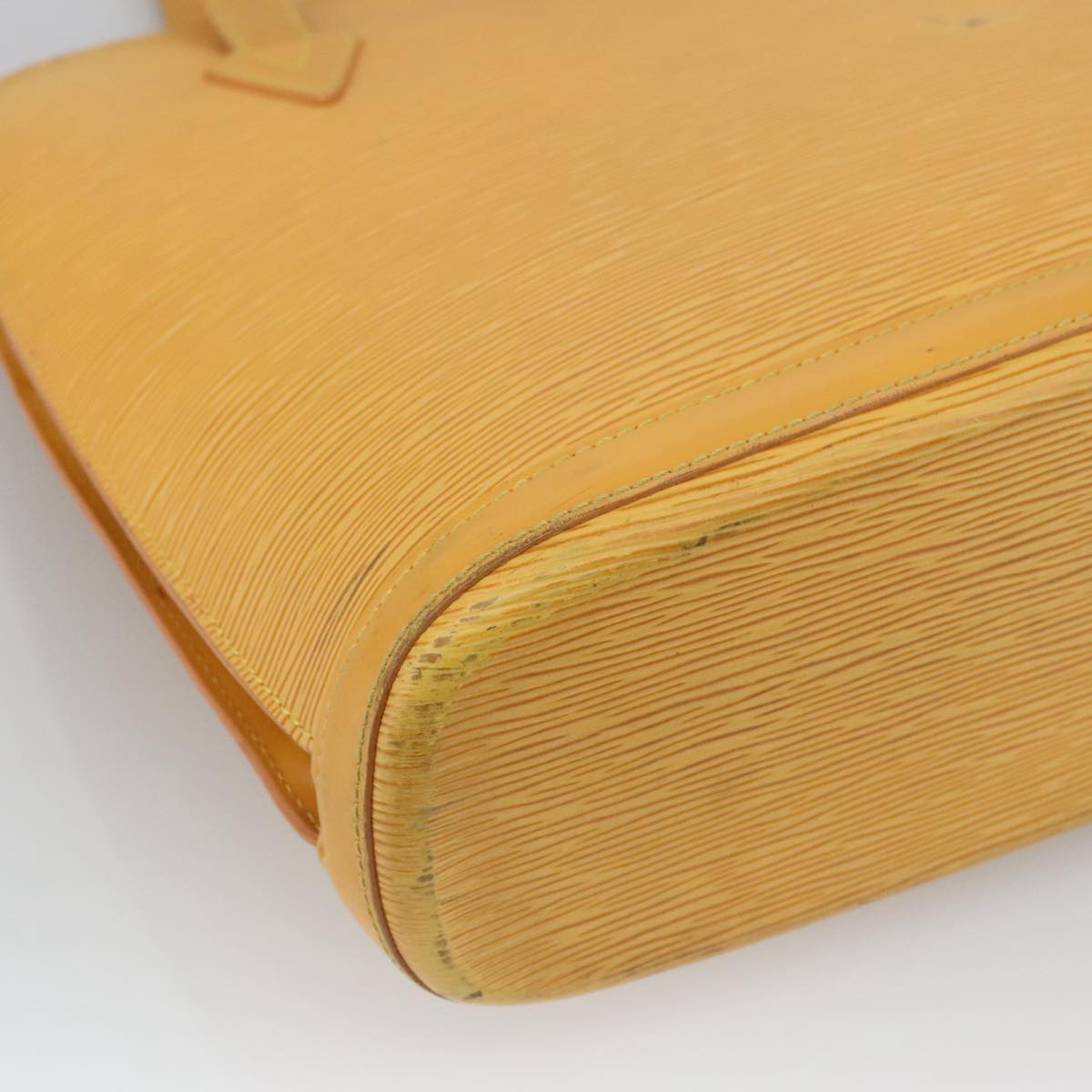 Epi Alma Yellow Leather Shoulder Bag
