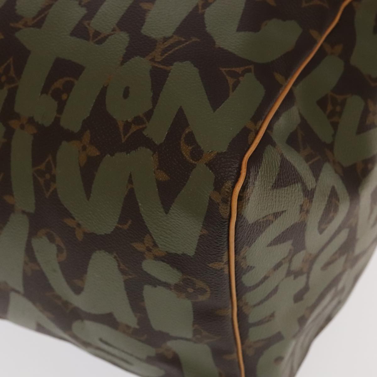 Keepall Bandana Graffiti Duffel