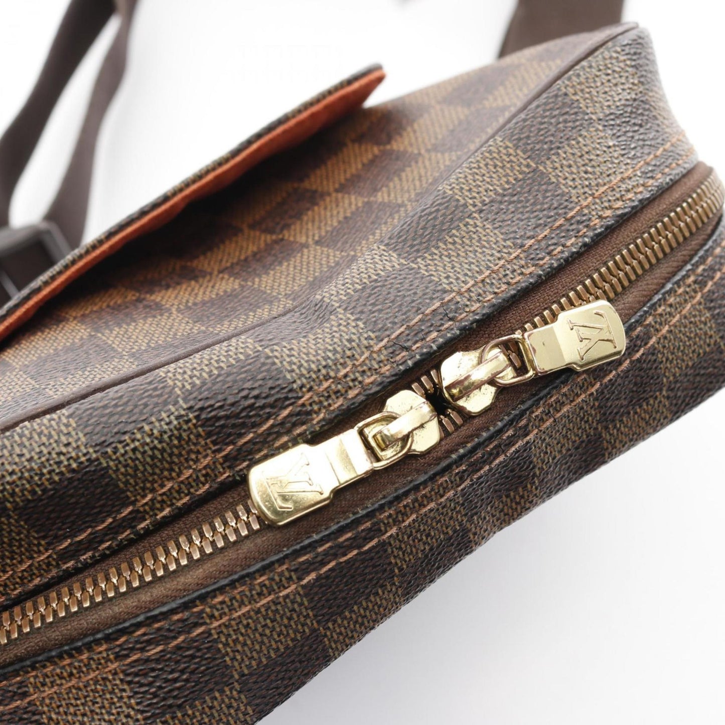 Canvas Olav Bag with Adjustable Strap and Metal Fittings