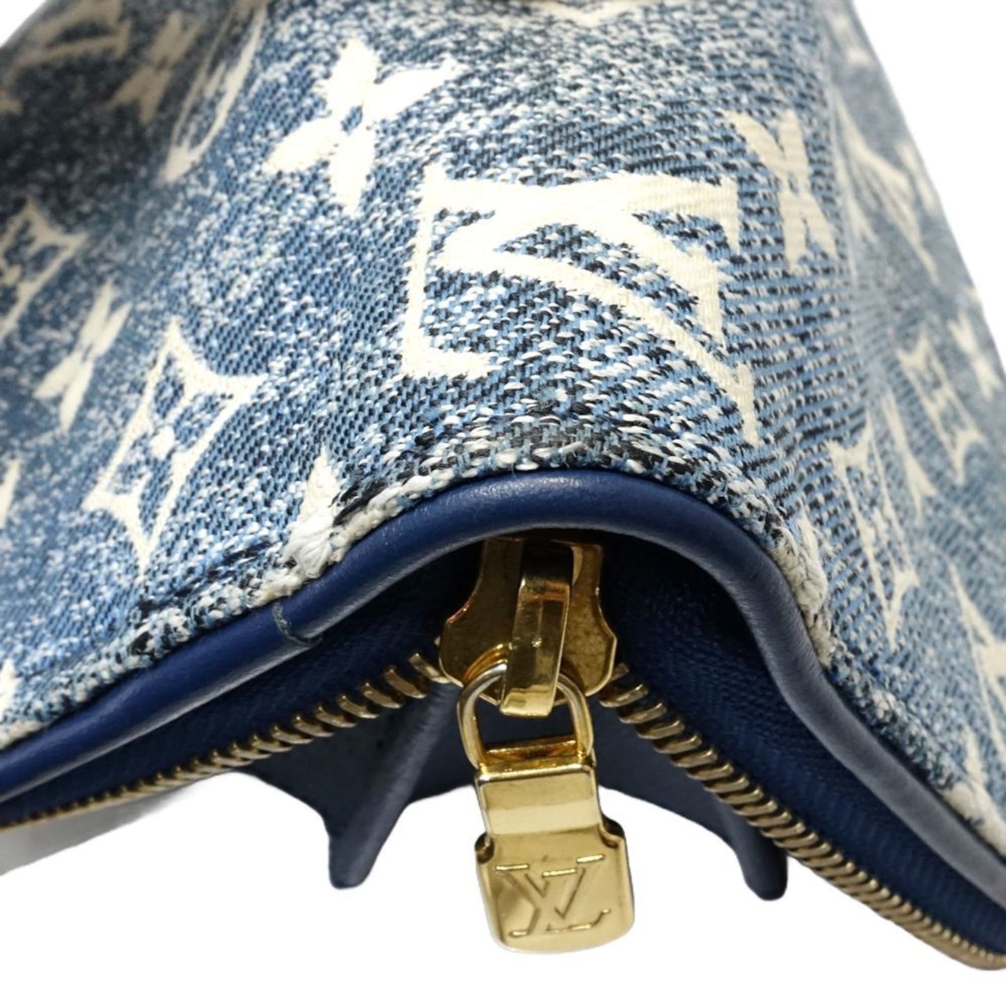 Zippy Wallet Monogram Denim M60711