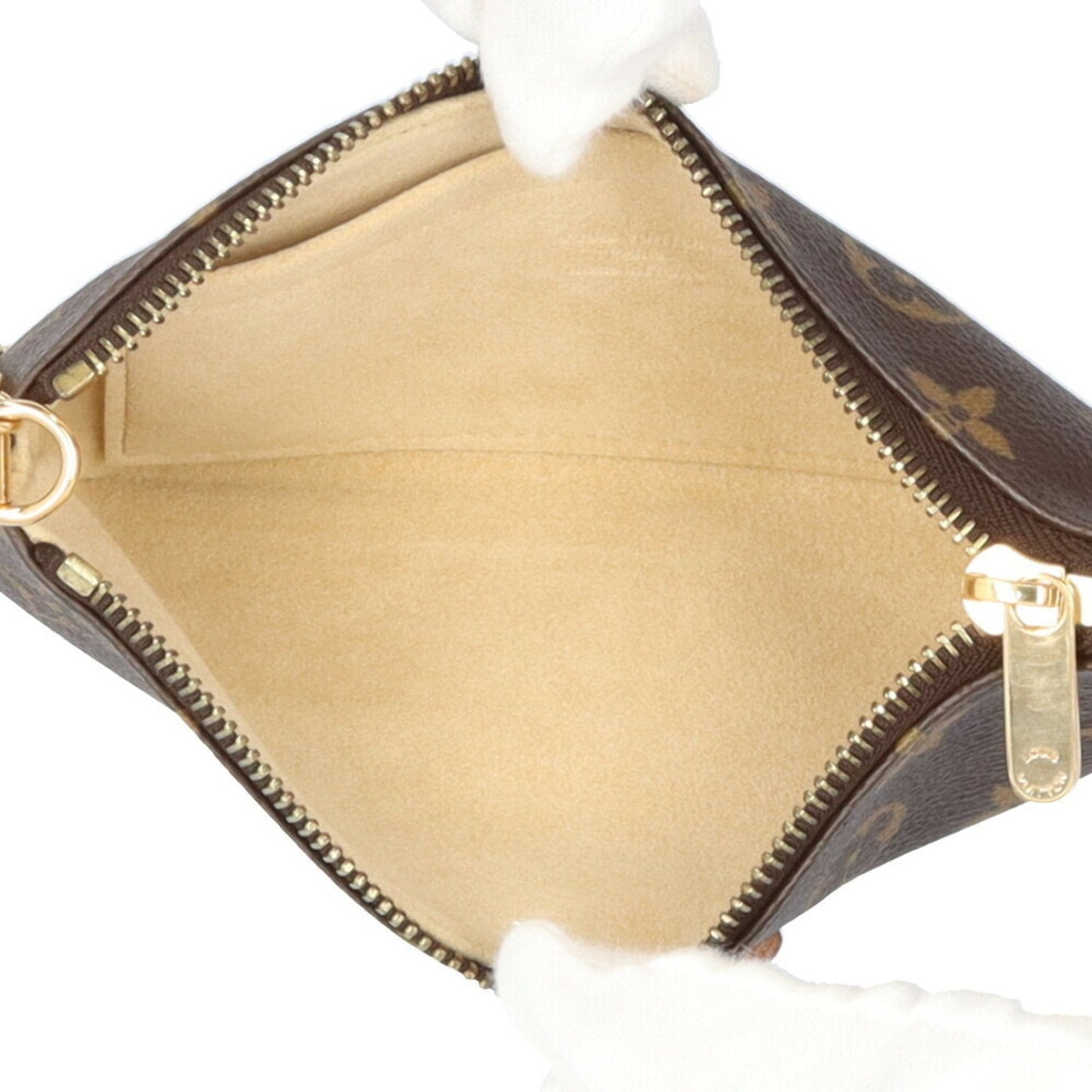 Pochette Accessoires Clutch Monogram Canvas Chain