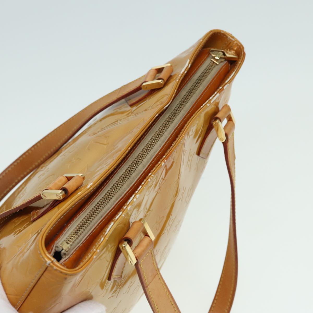 Pochette Amarante Patent Tote