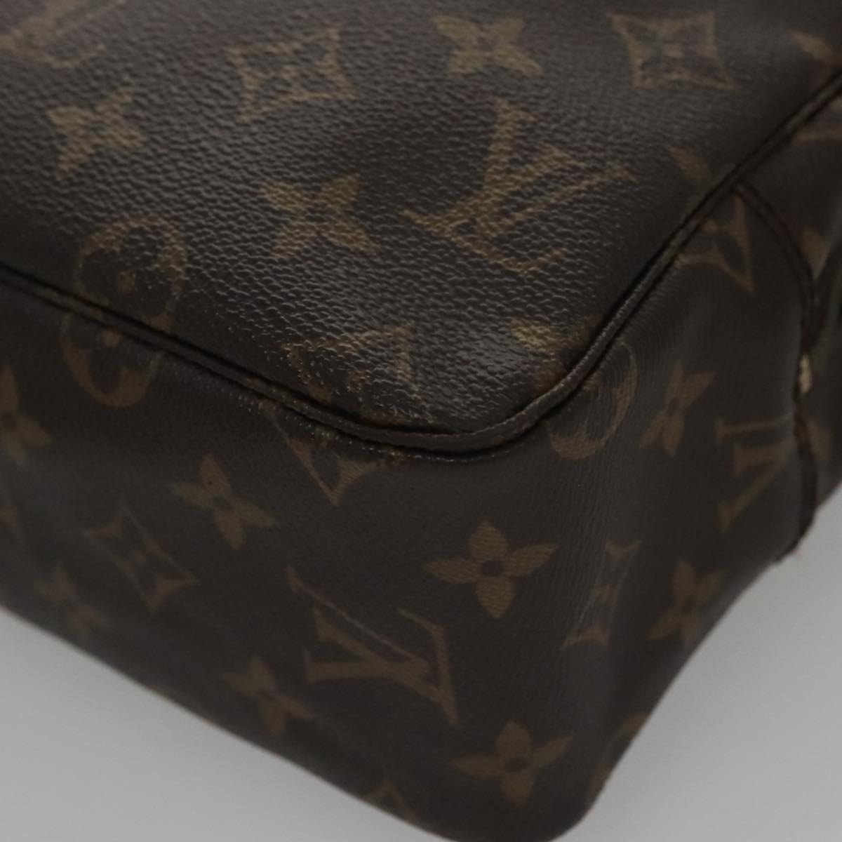 Toiletry Pouch in Canvas with Good Condition