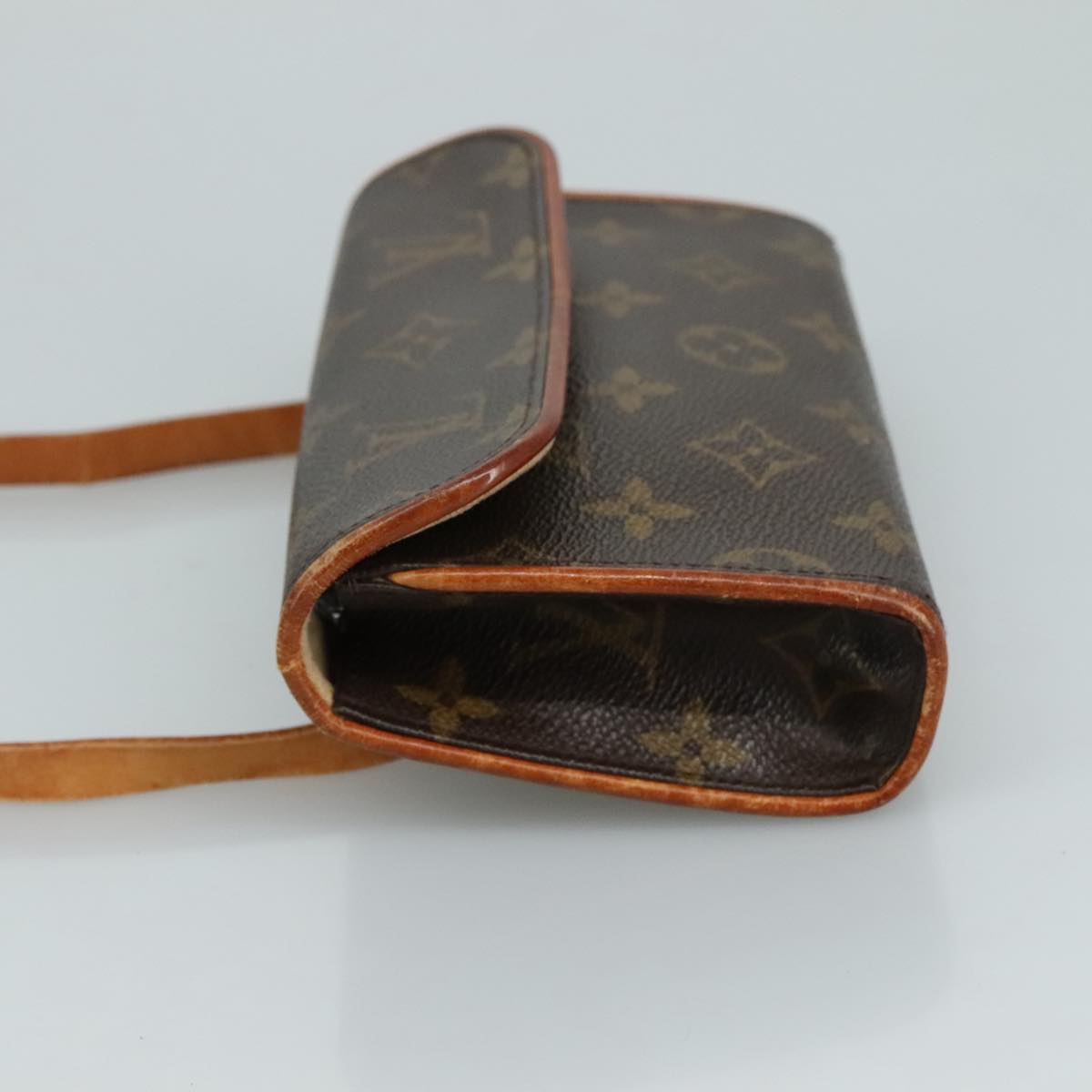 Vintage Canvas Shoulder Bag with Strap and Storage