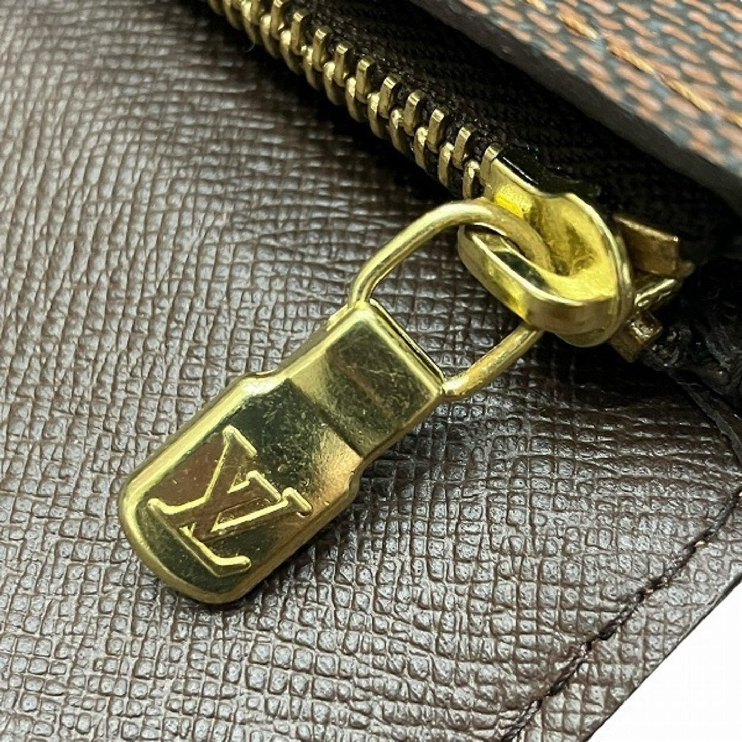 Sarah Canvas Wallet with Good Condition