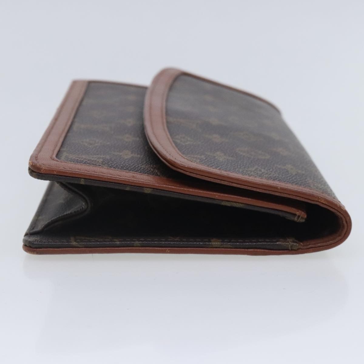 Pochette Monogram Clutch