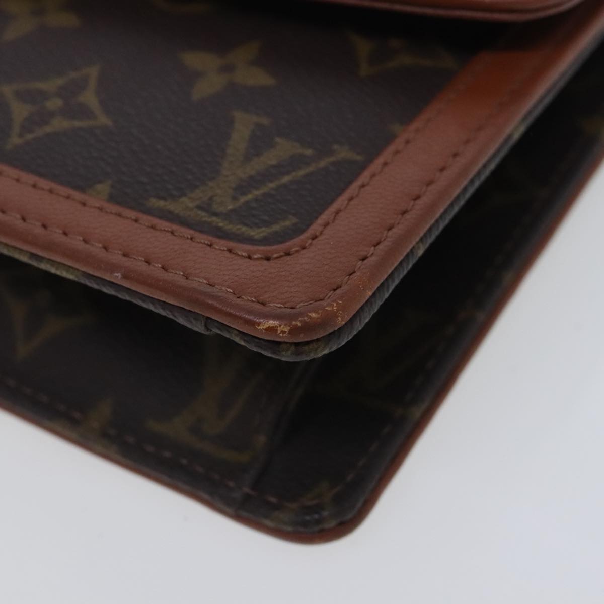 Pochette Monogram Clutch
