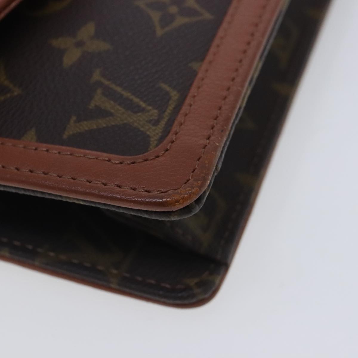 Pochette Monogram Clutch