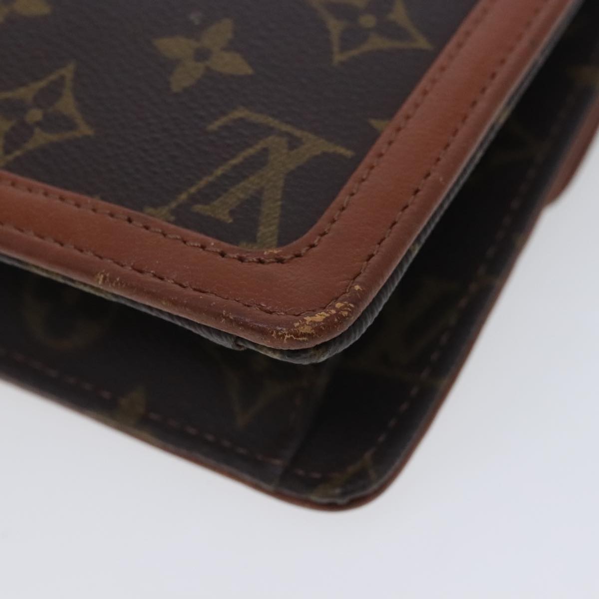 Pochette Monogram Clutch
