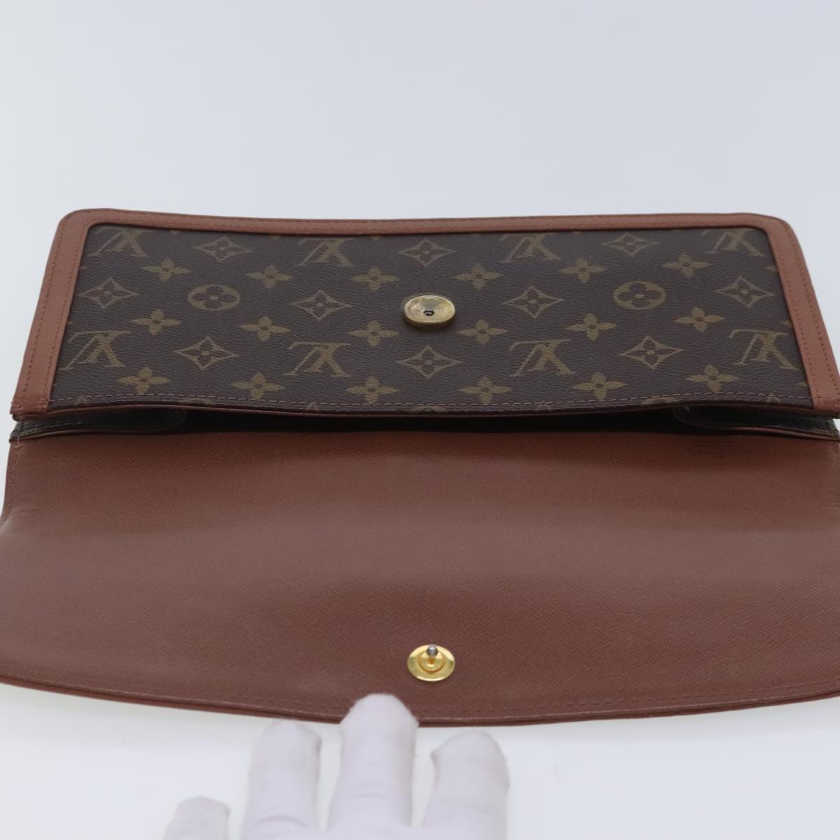 Pochette Monogram Clutch