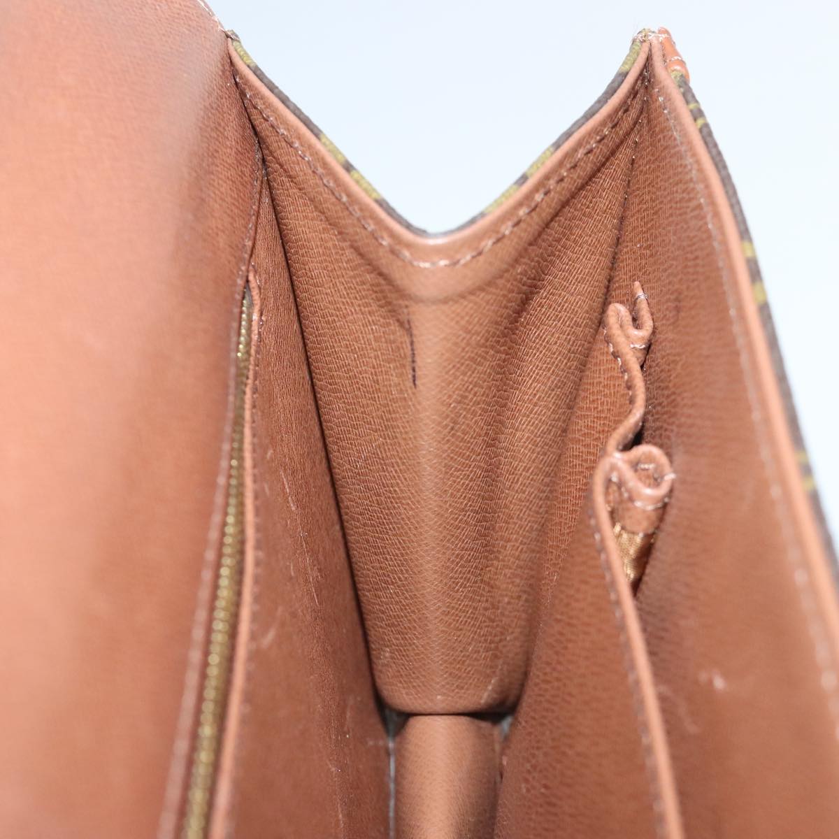 Pochette Monogram Clutch