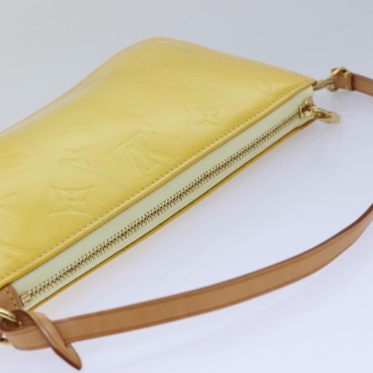 Pochette Monogram Vernis Clutch M90094