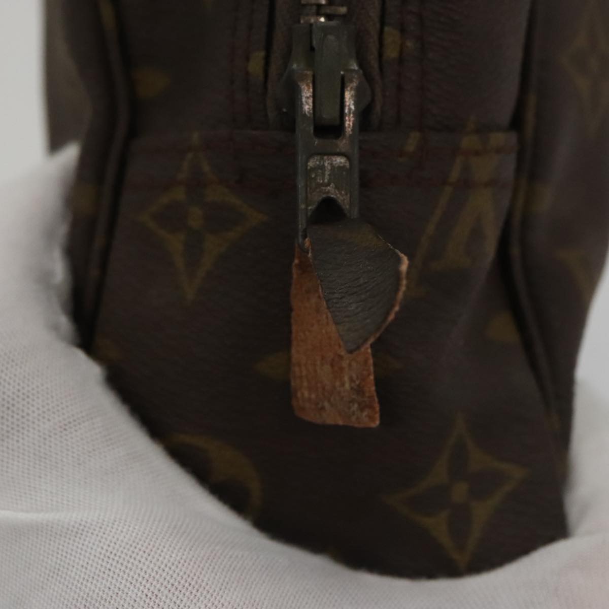 Toiletry Bag in Canvas with Storage Odor