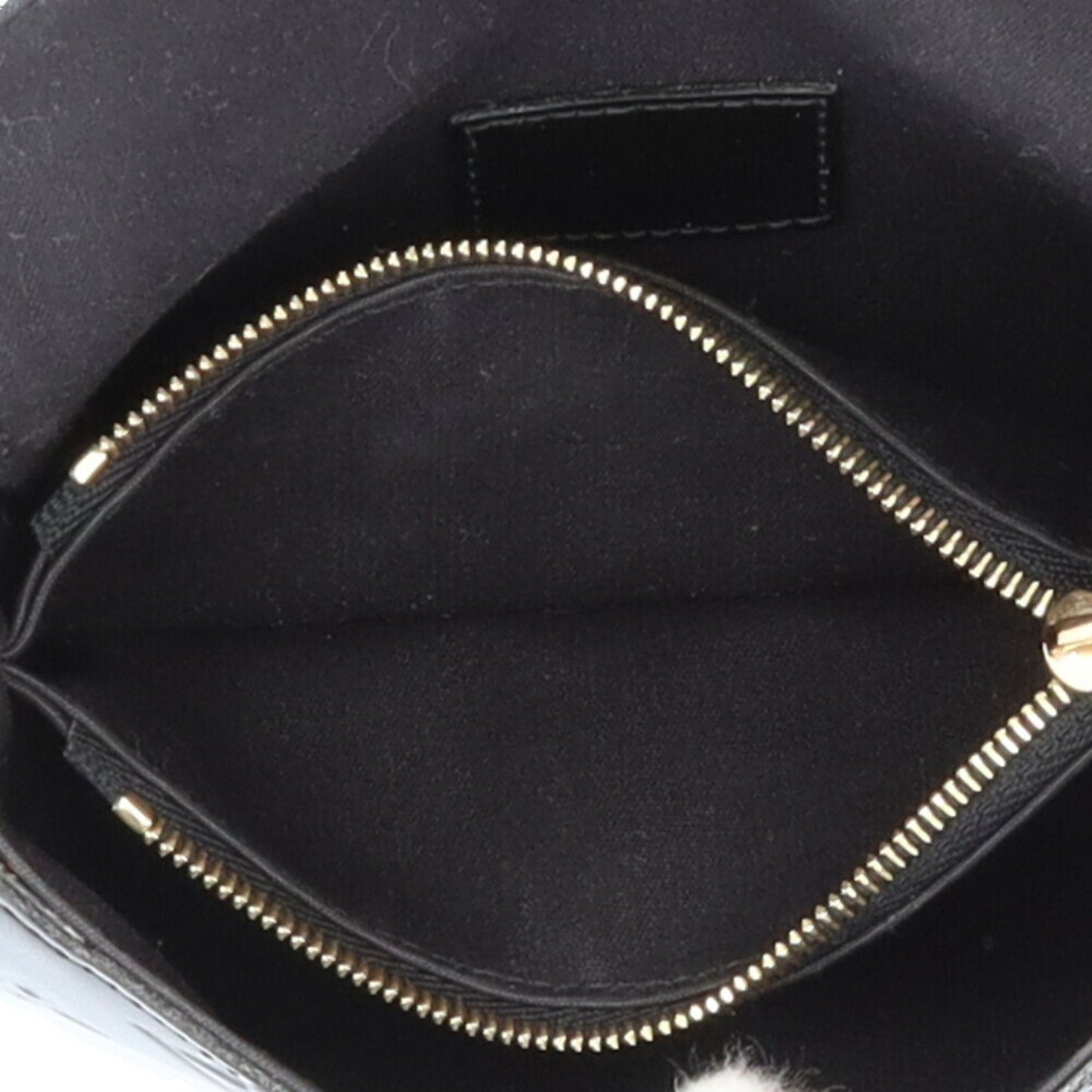 Patent Leather Handbag with Metal Fittings and Good Condition