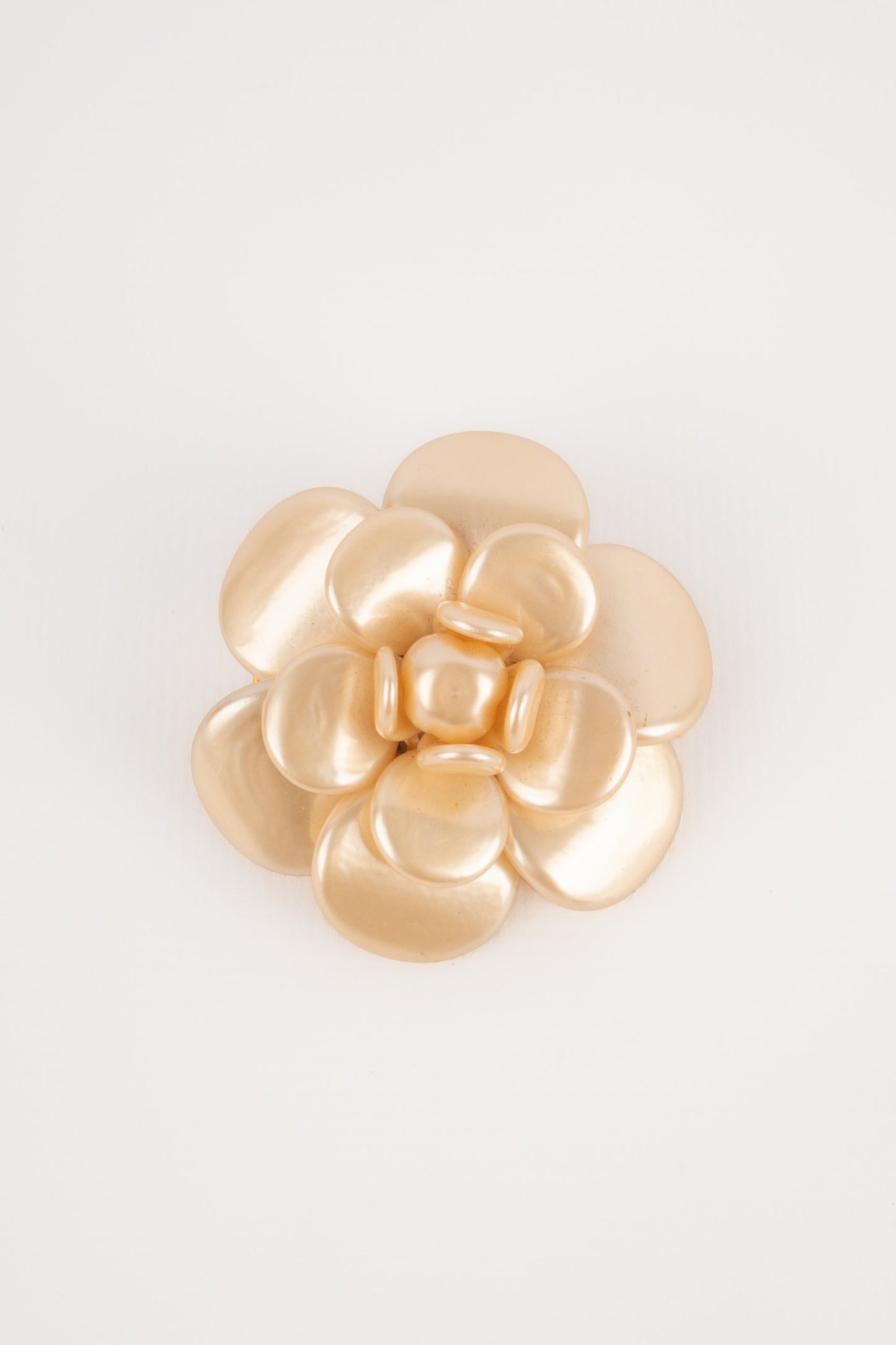 Broche camÃ©lia Chanel