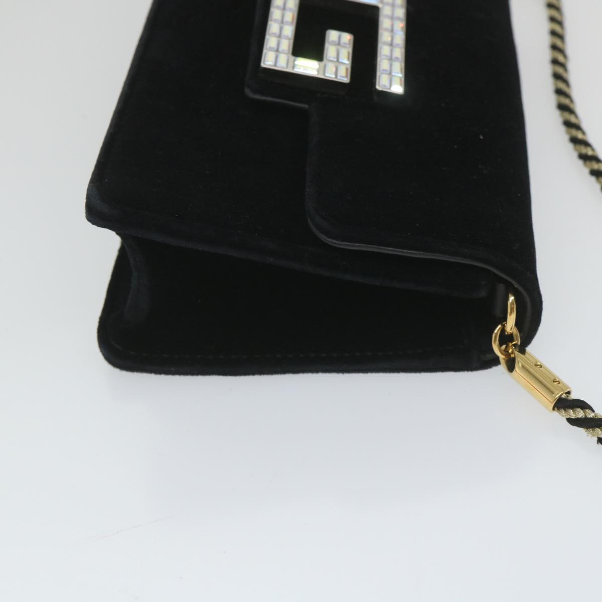 Gucci --