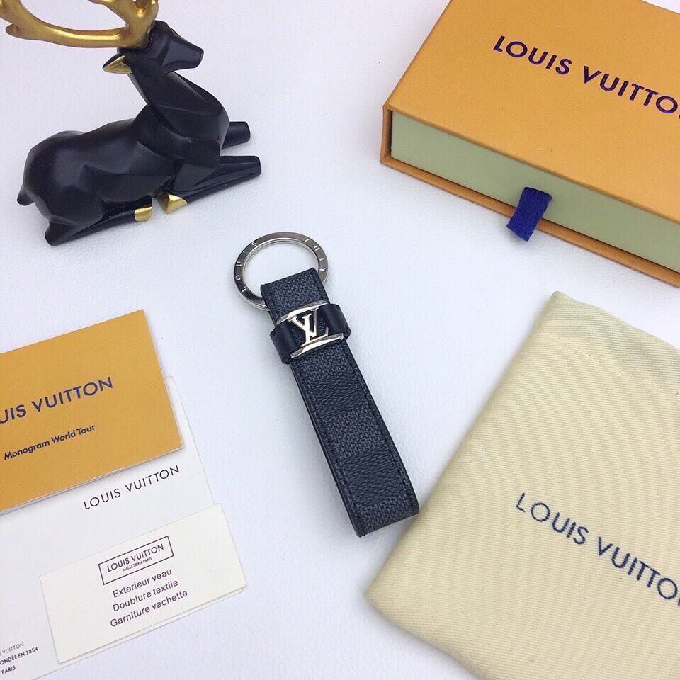 GLM - Top Quality Keychains LUV 003