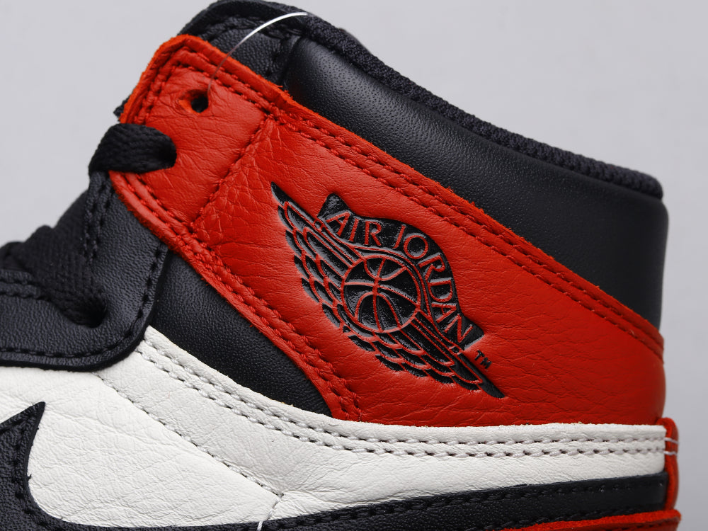 GLM - AJ1 black red toe
