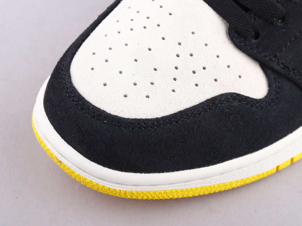 GLM - AJ1 black and yellow toes