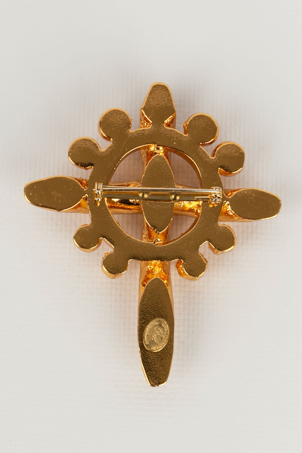 Broche dorÃƒÆ’Ã‚Â©e Christian Lacroix