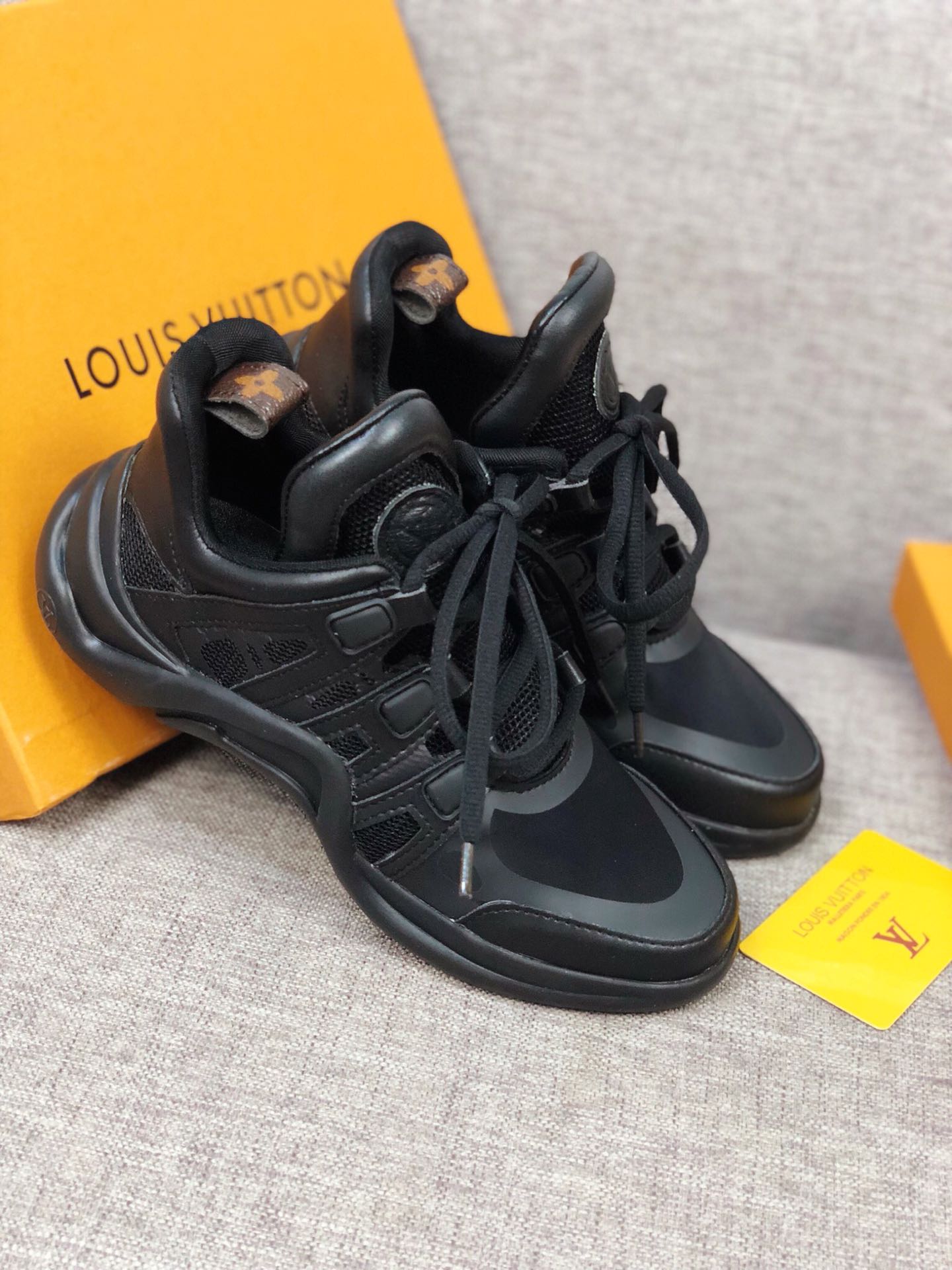 GLM - LUV Archlight Full Black Sneaker