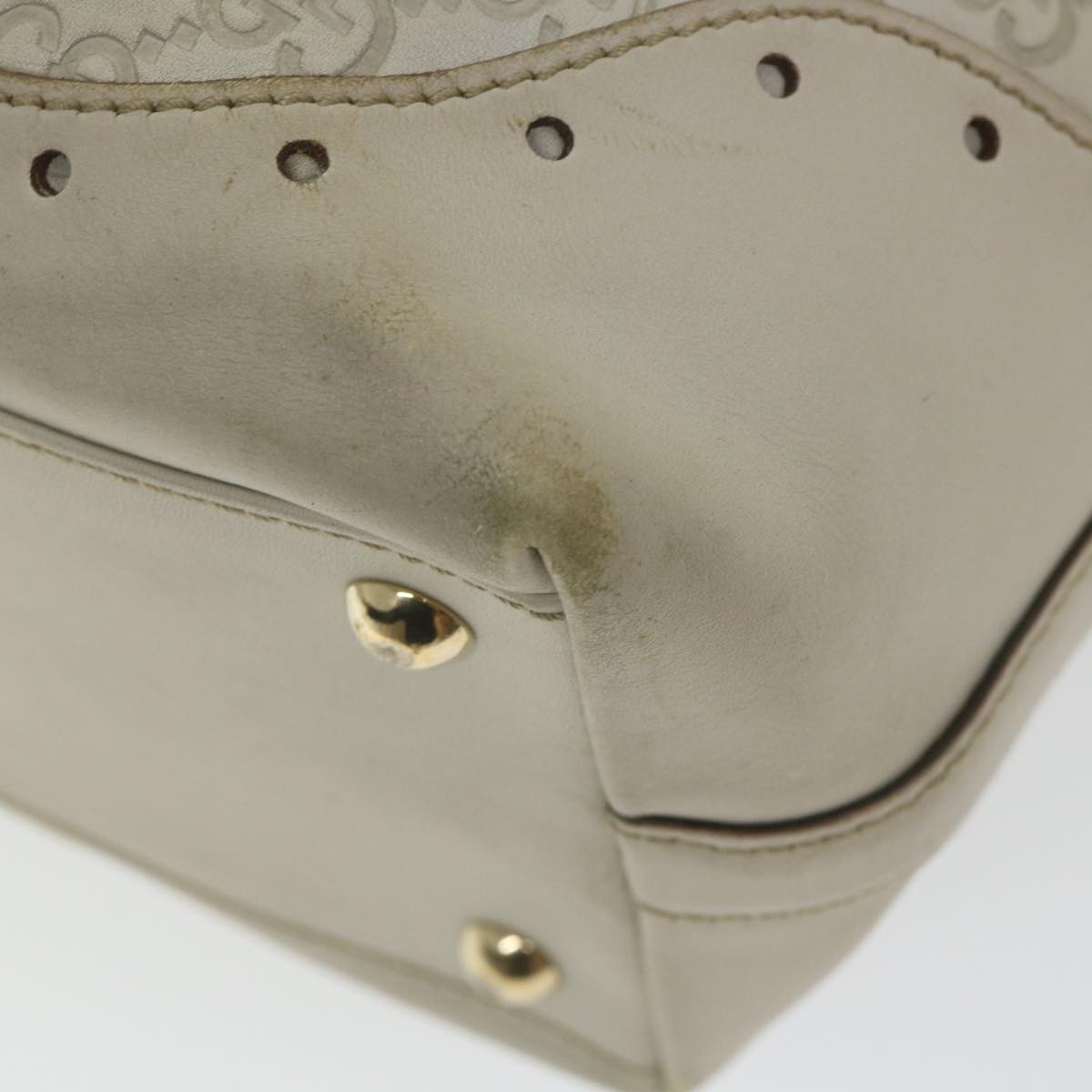 Gucci GG Signature