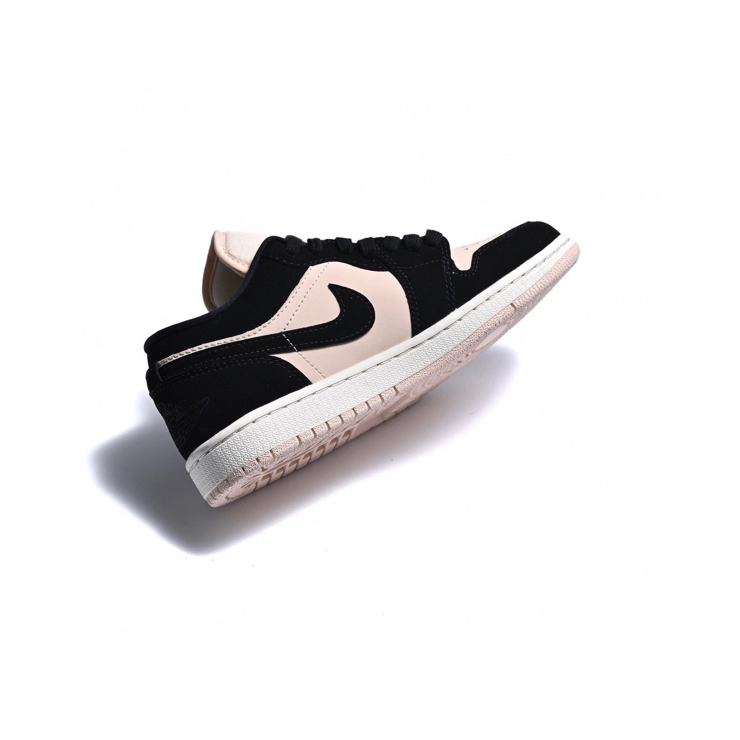 GLM - AJ1 Low Milk Tea