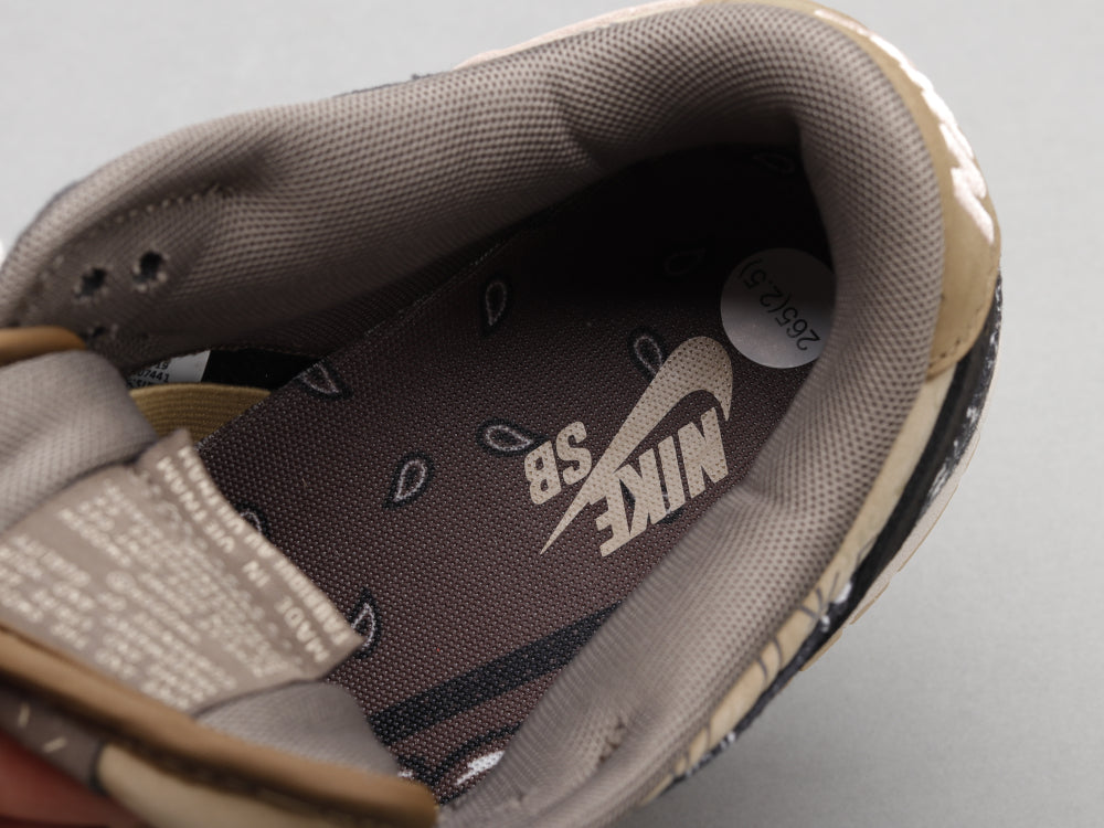 GLM - Travis Scott x SB Dunk Low Cashew Blossom