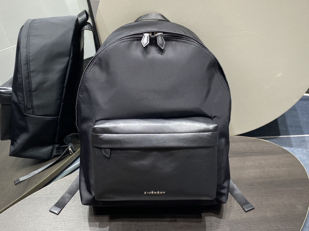 gv Essentiel U Backpack Black For Men, Men’s Backpacks 17in/43cm GVC