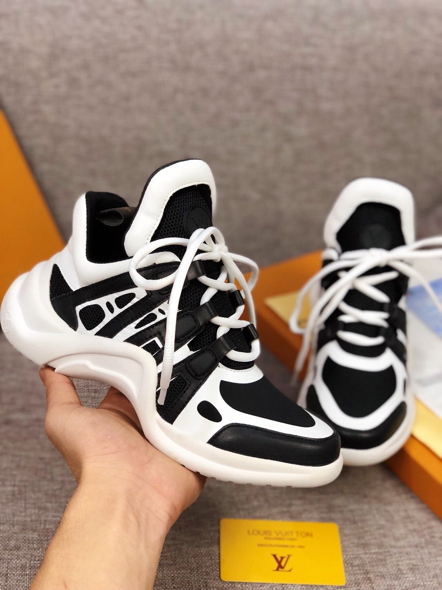 GLM - LUV Archlight Black White Sneaker