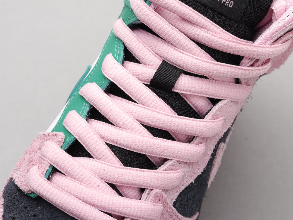 GLM - Inverted Celtic Black Pink Green