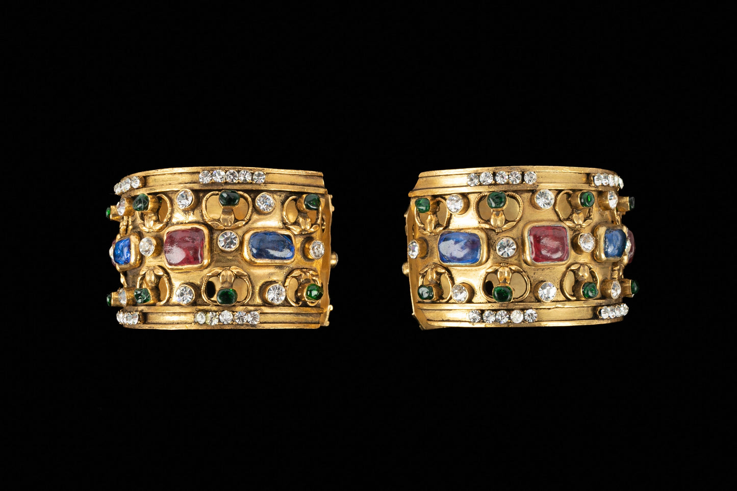Exceptionnelle paires de bracelets Chanel