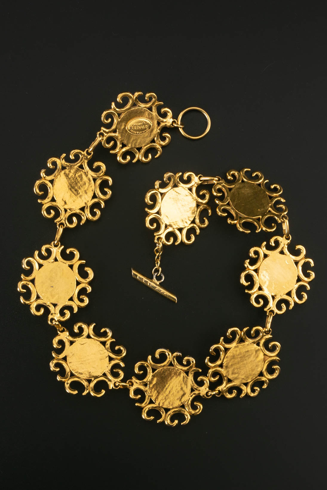 Collier court Denaive